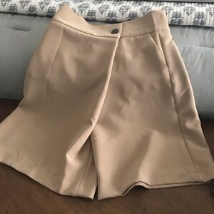 Zara Beige Buttoned Shorts